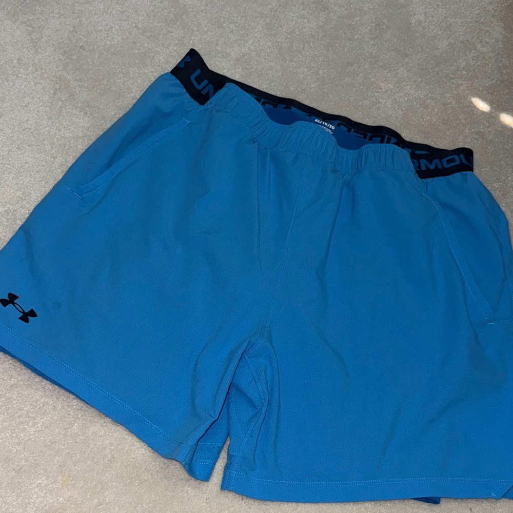 Under Armour Men's Blue Athletic Shorts